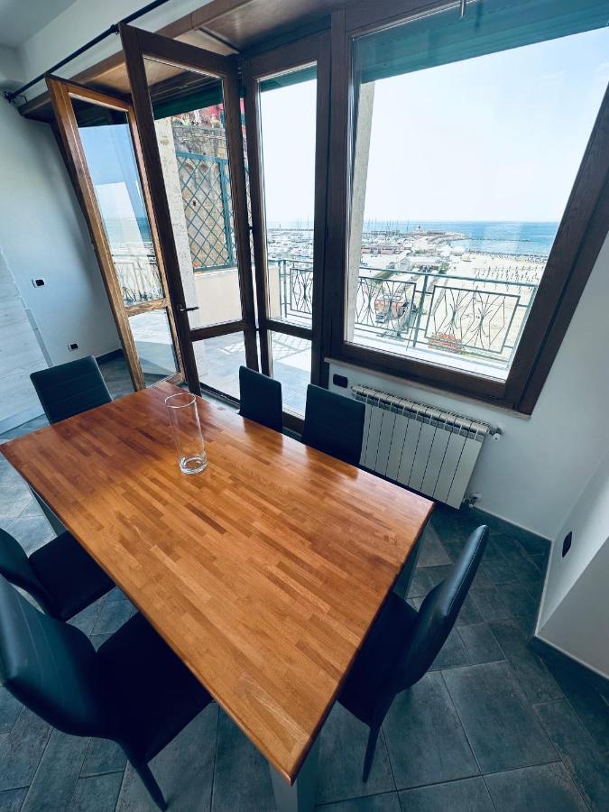 Newhouse Victoria - Sea View Apartment Nettuno Exterior photo